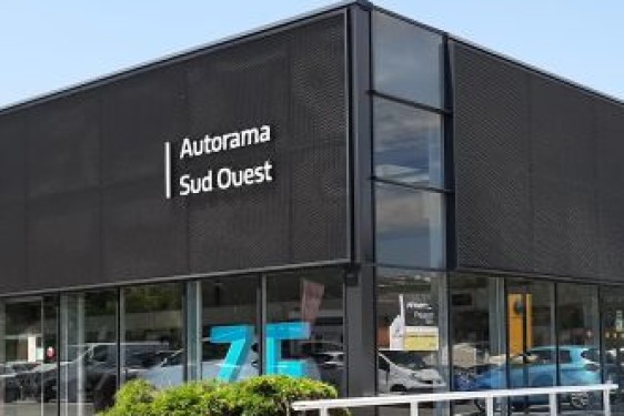 RENAULT SAINT GIRONS