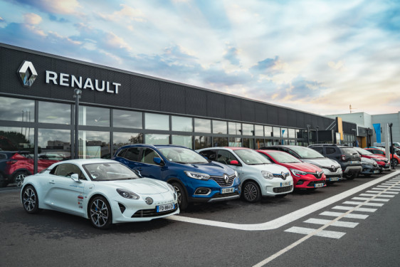 Renault La Rochelle - devanture